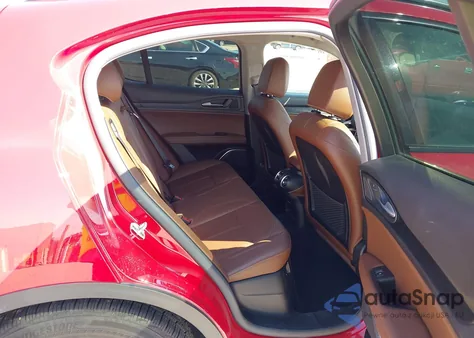 2021 Alfa Romeo Stelvio Rwd из США, поврежденный, VIN ZASPAJAN7M7D11957